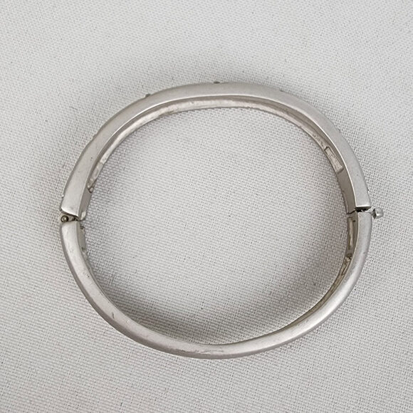 Butler Matt Silver Rhinestone Hinge Bracelet - Picture 6 of 8